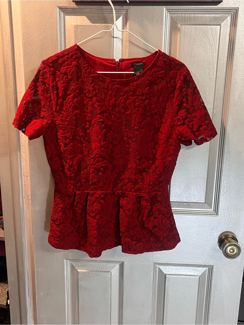 Anne Taylor Red Lace Peplum Women's Top
